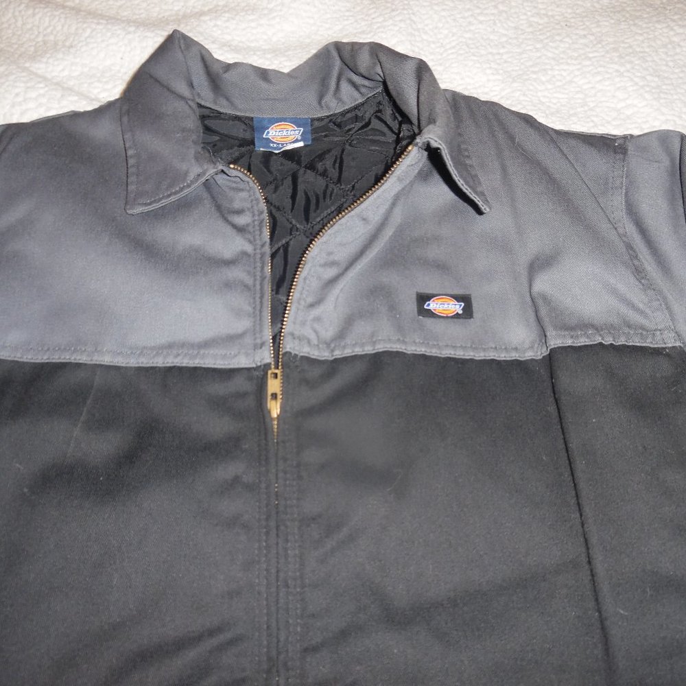 DICKIES. INSULATED JACKET. MENS.  XXL. BLACK-GRAY
